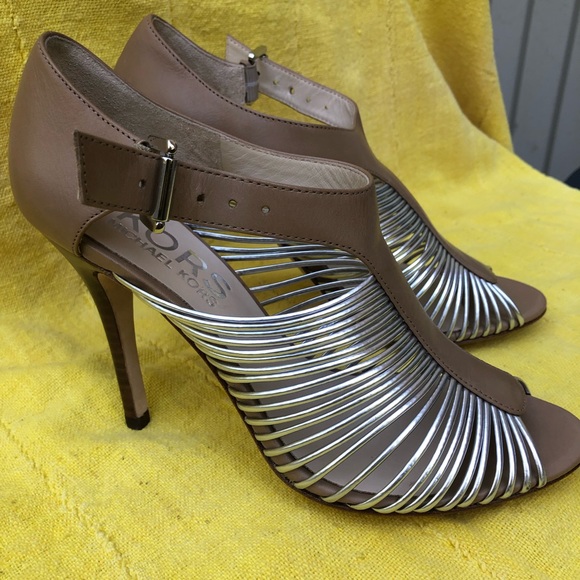 Michael Kors Silver and Tan Shoes, Size 8.5 - Picture 2 of 4